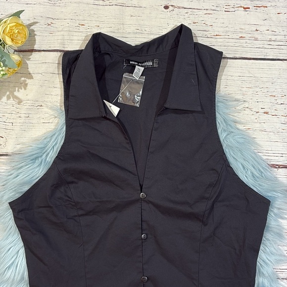 NWT Urban Outfitters Party Girl Cotton-Blend Button Down Sleeveless Shirt - Picture 5 of 9